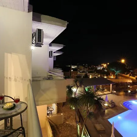 Vibes Hotel